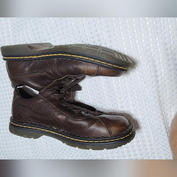 DR MARTENS VINTAGE EUC MENS SZ 9 BROWN DERBY LEATHER OXFORD SHOES - Picture 6 of 8